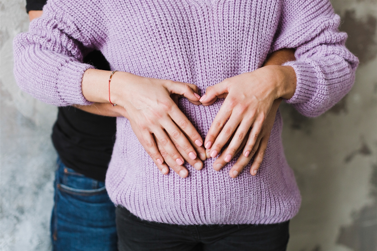 pregnancy_studio_photoshoot