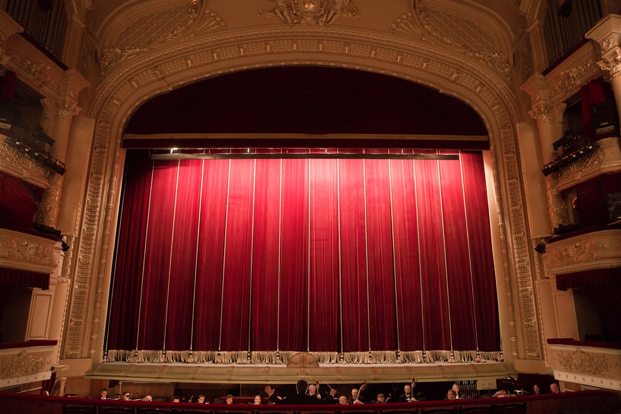 opera & ballet theatre of Ukraine