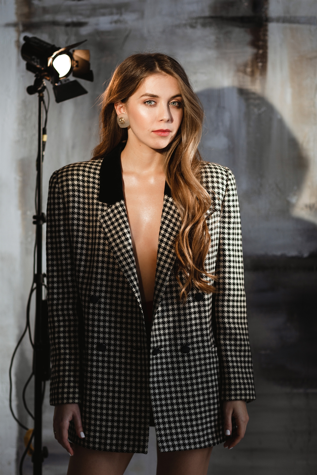 woman/studio/photoshoot/