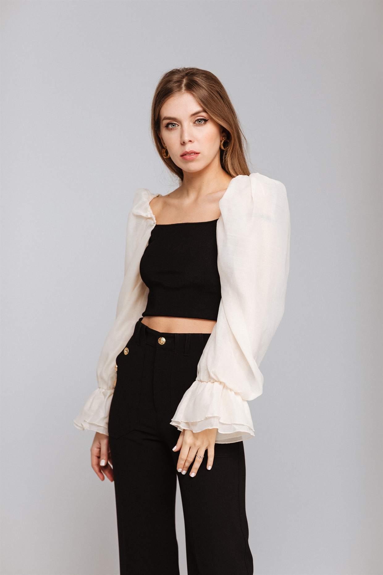 woman/studio/photoshoot/