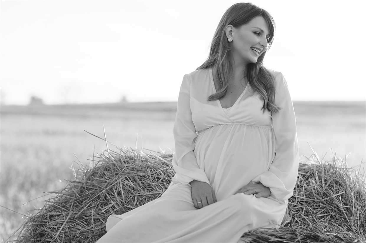 фотосессия _беременности_в_поле_колосков