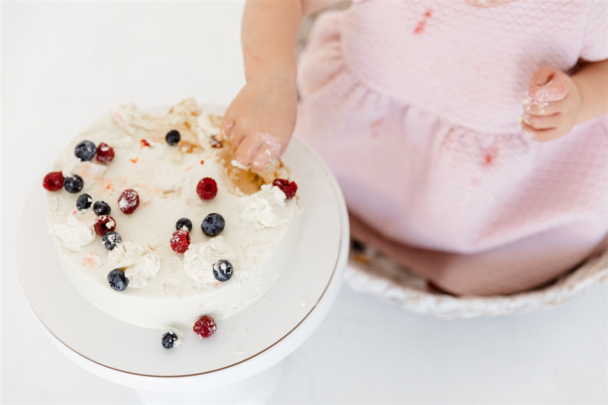 Перший тортик на день народження