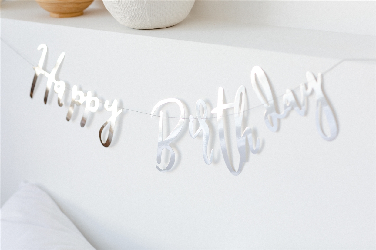 Перший тортик на день народження